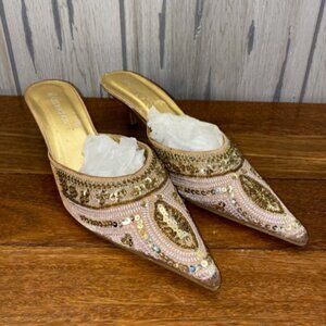 RESTRICTED Women’s Size 7 1/2 Gold Dress Shoes